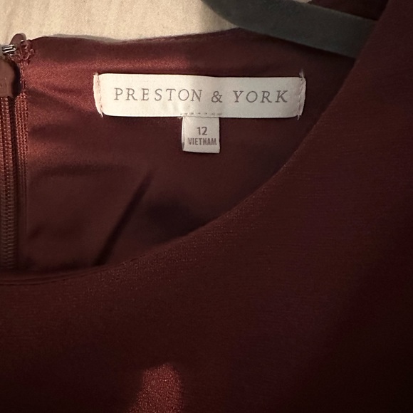 Preston and York puffy sleeve dress - Picture 3 of 3